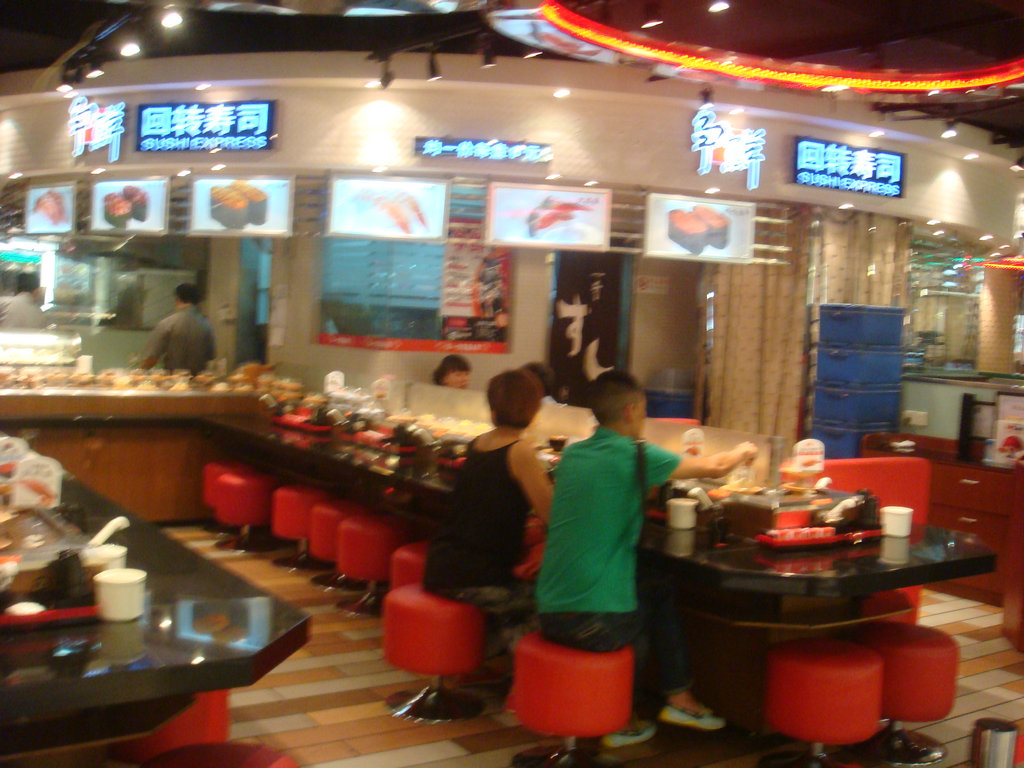 争鲜回转寿司