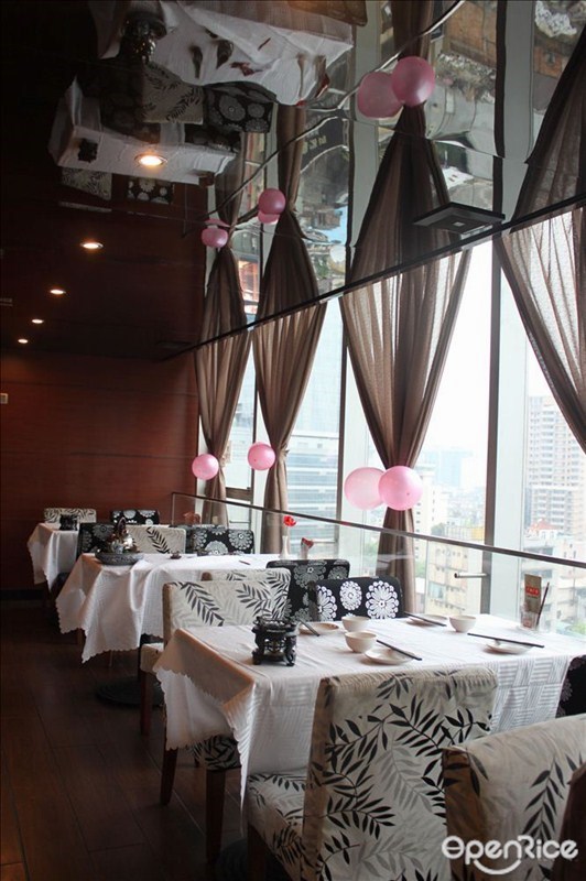 喜鹊环宇美食自助餐