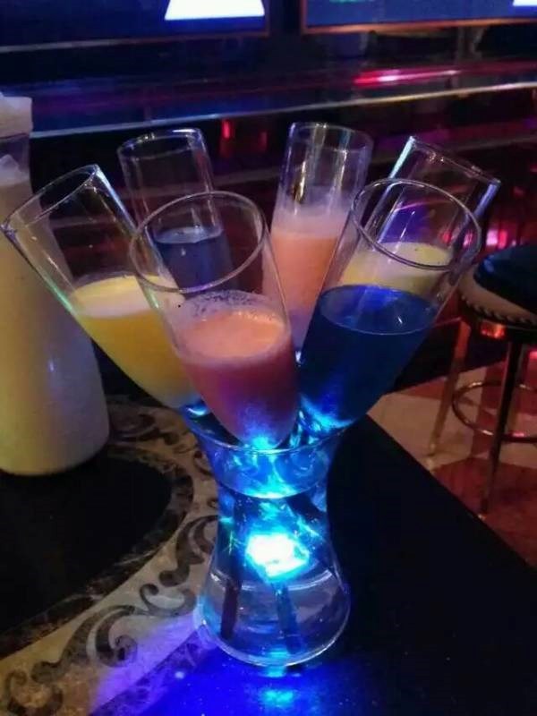 1819酒吧