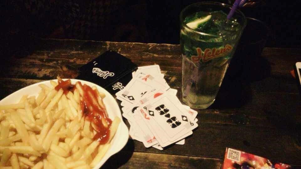 Helens Bar
