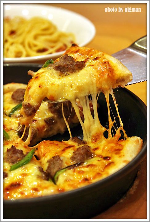 萨莉亚特选牛肉PIZZA