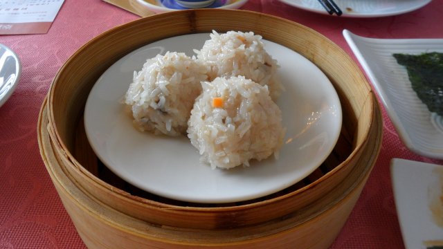 珍珠灌汤烧卖