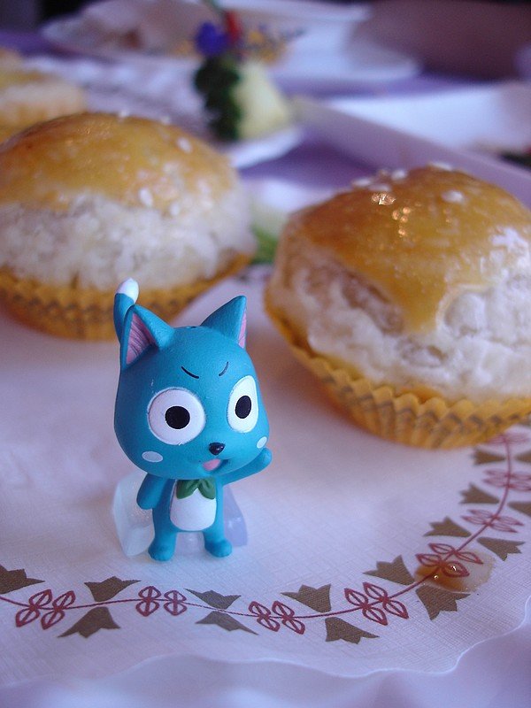 带左瞄瞄出街。