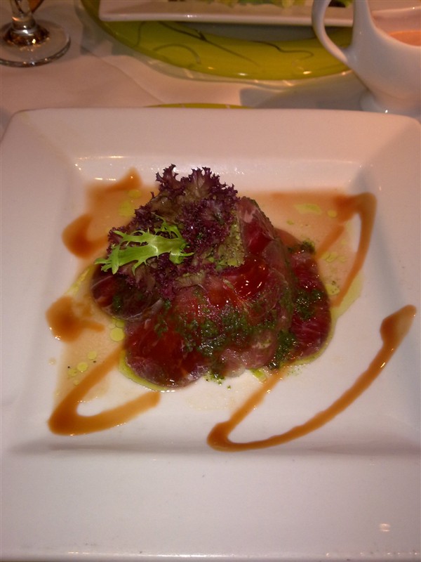 马德里生牛肉沙拉.jpg