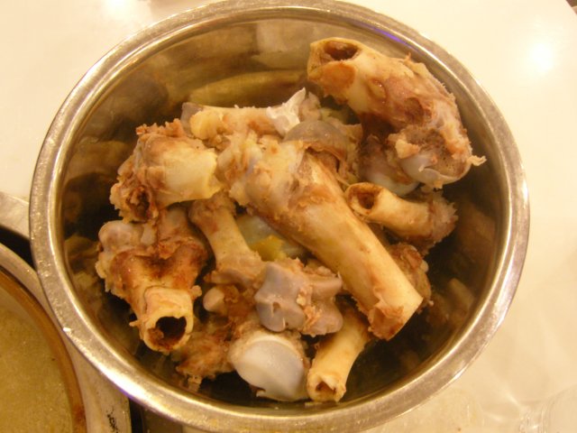 被啃完的骨头