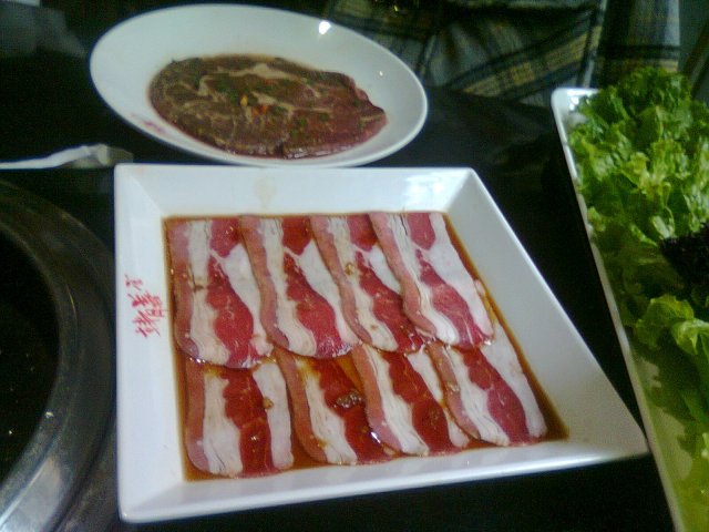 肉肉