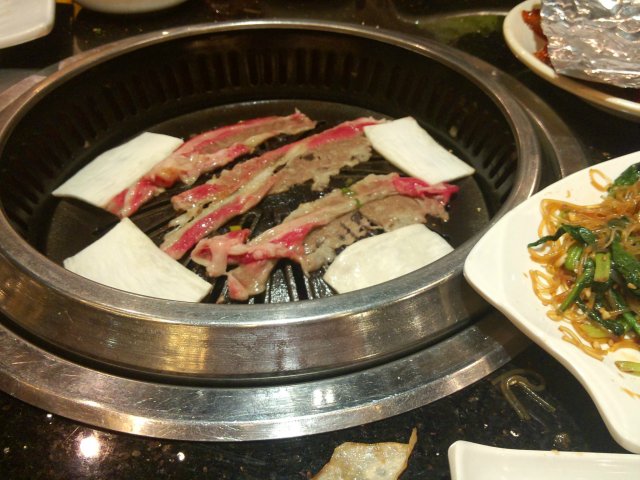 极品牛肉跟杏苞菇