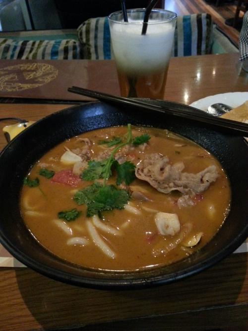 冬阴功肥牛乌冬