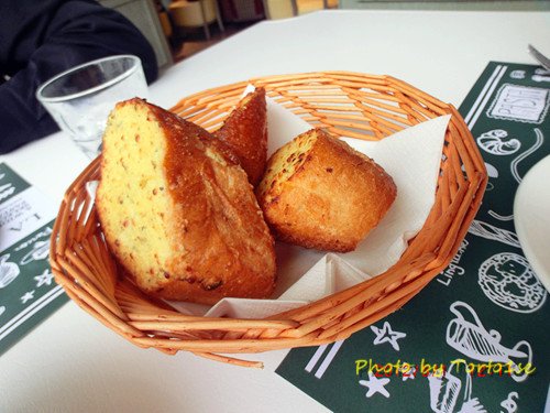 餐前面包