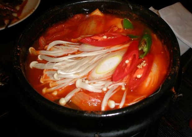 泡菜五花肉韩煲堡