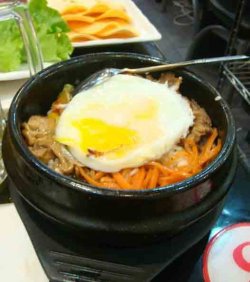 石锅拌饭