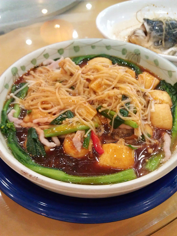 金针菇扒日本豆腐