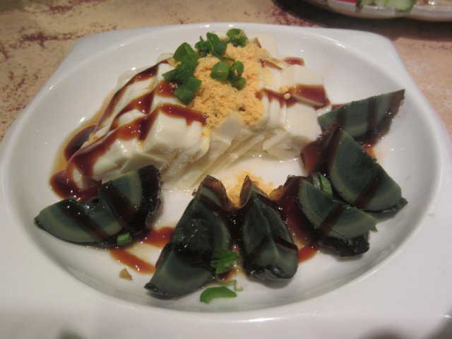 皮蛋豆腐