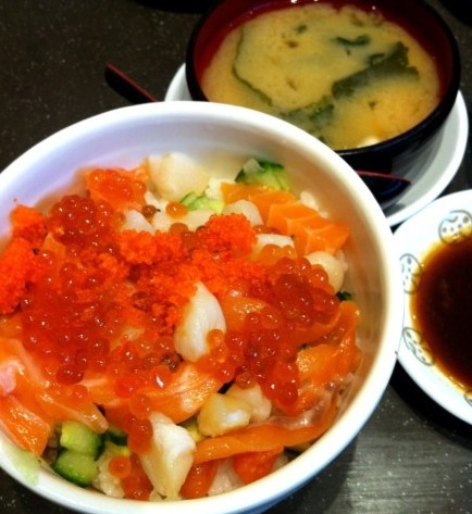 鱼生饭饭