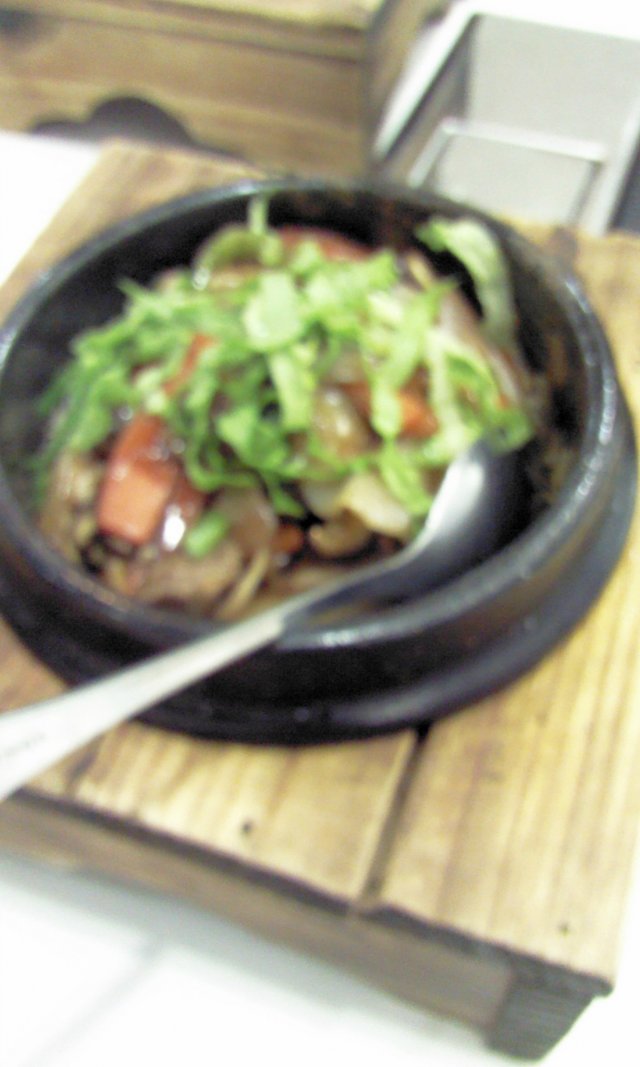 牛仔骨拌饭