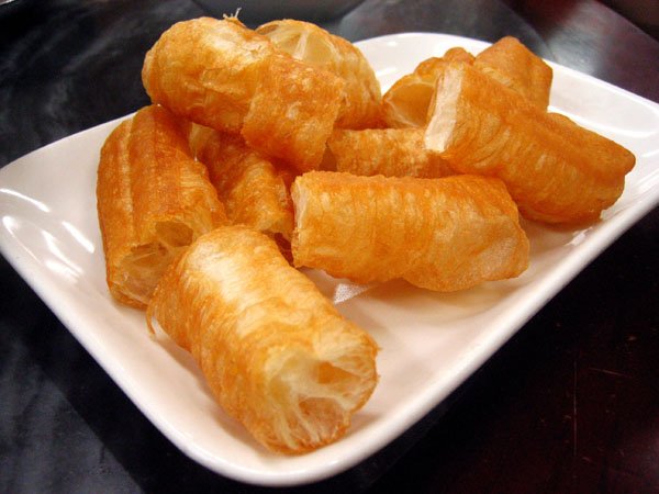 有粥就有“鬼”，嘿嘿～～不过这里的“油炸鬼”不是新鲜炸的，有点韧，只是过过口瘾