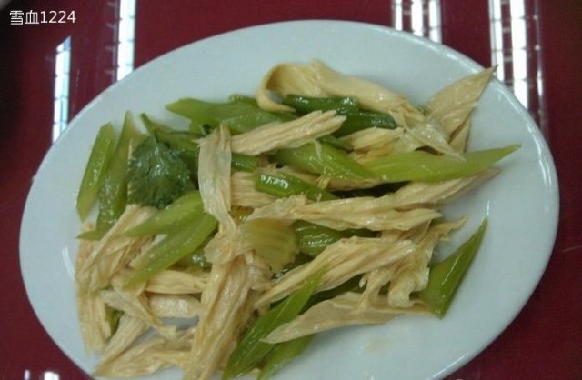 芹菜腐竹
