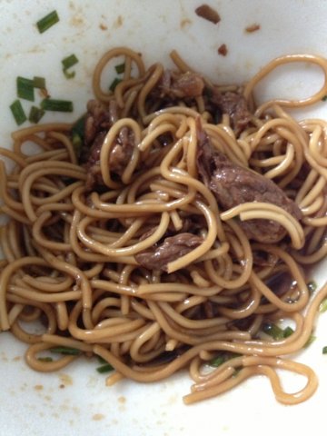 牛肉汁拌面