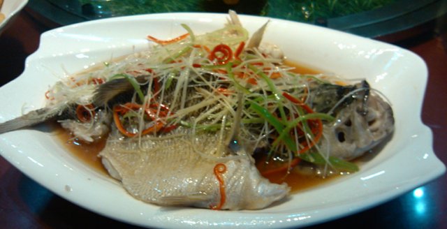 红烧鲈鱼