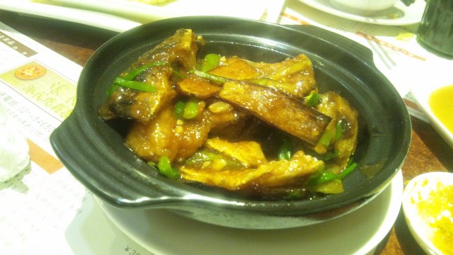 葱姜鱼头煲