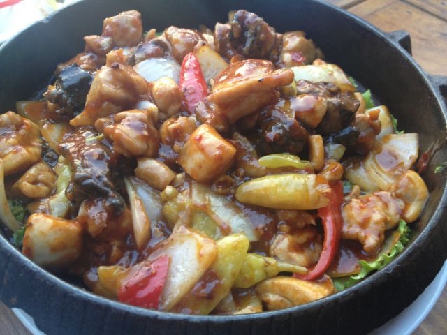 双味鸡煲