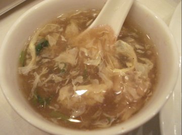 酸辣乌鱼蛋汤
