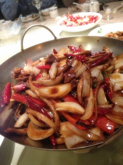 干锅茶树菇