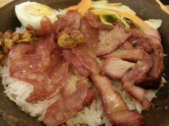 香肠、叉烧、包菜、咸鸭蛋