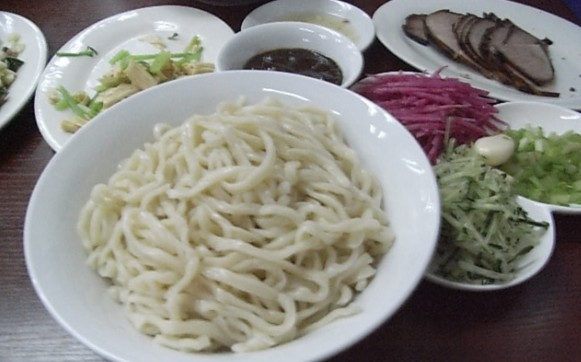 好大一碗面