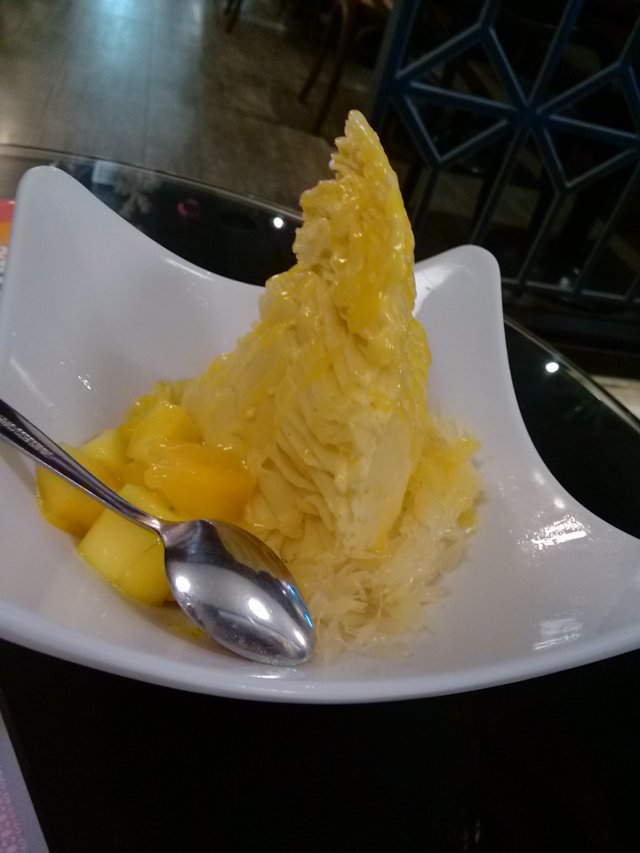 杨枝甘露雪花冰