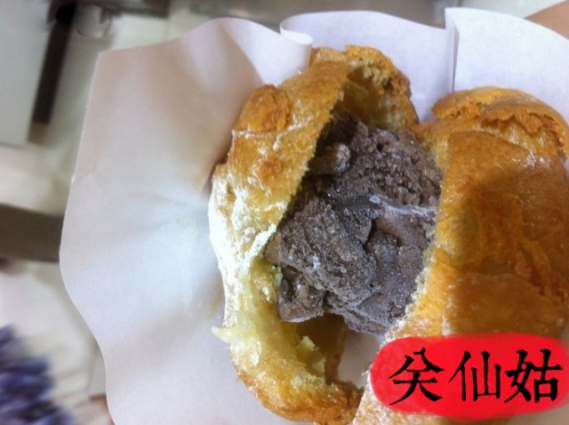 巧克力冰淇淋泡芙