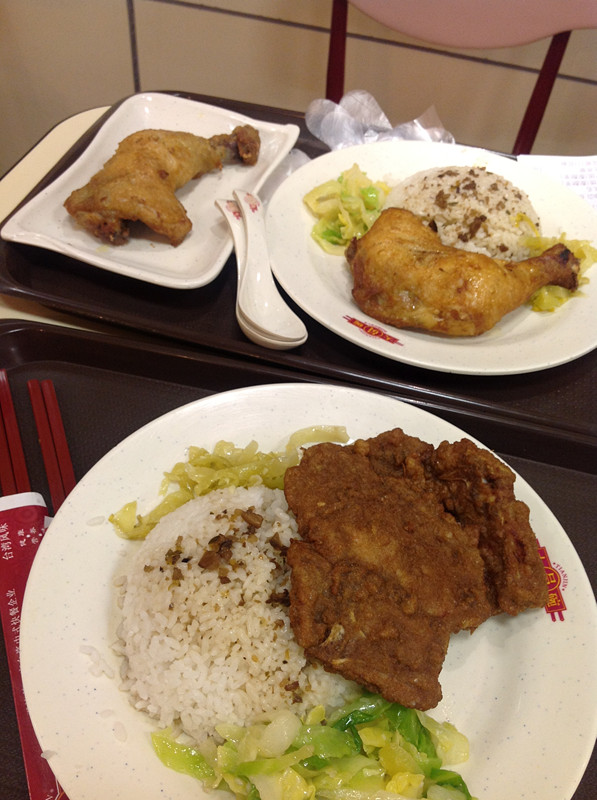 排骨饭和鸡腿饭