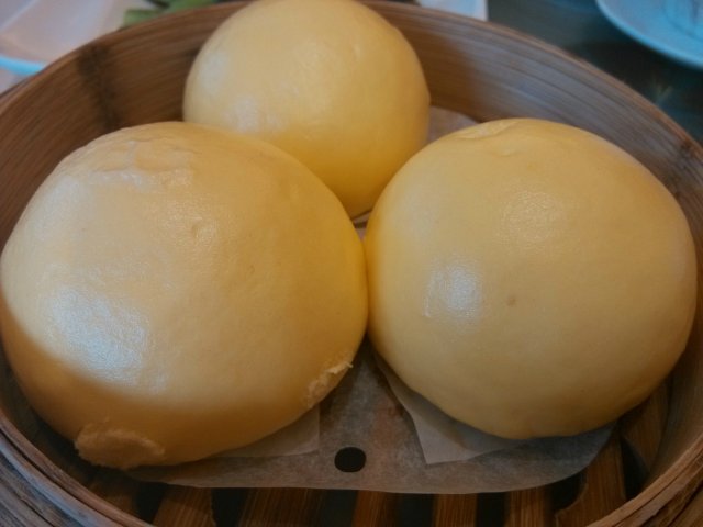蛋黄流沙包