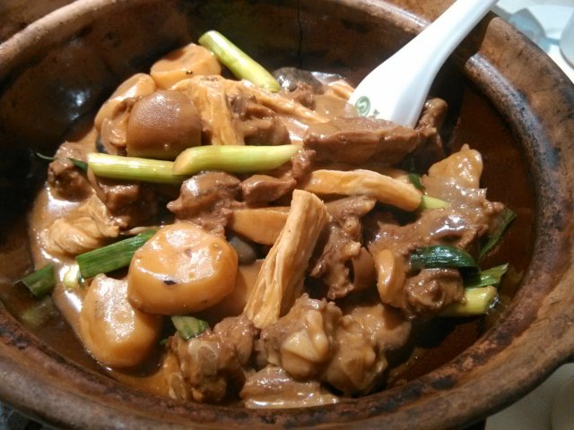 腐竹羊肉煲