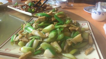 大蒜炒干丝