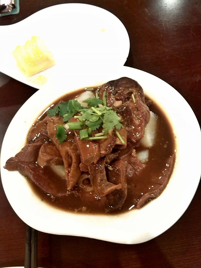 萝卜牛腩