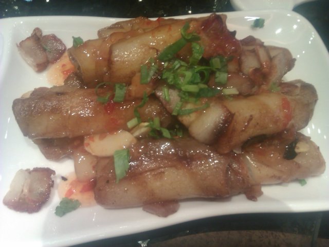泰皇酱猪颈肉炒珍珠粉