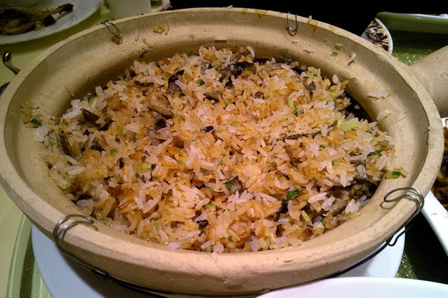 黄鳝丝煲仔饭