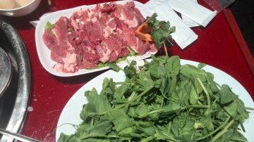 手切羊肉.豌豆尖