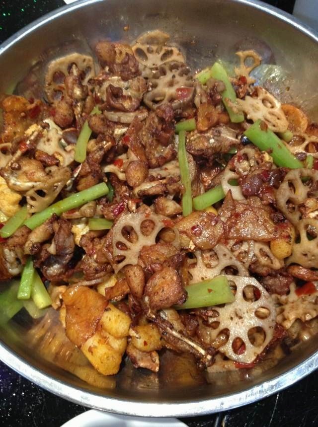 干锅牛蛙