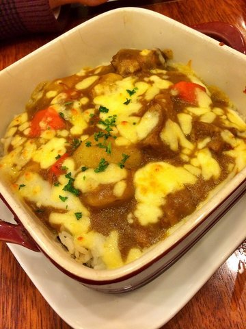 招牌咖喱猪软骨烤饭