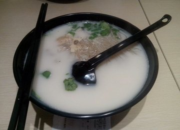 鸭血粉丝