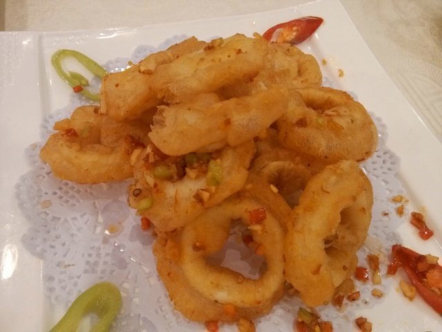 黄金脆皮鱿鱼圈