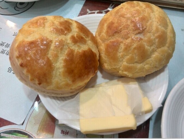 菠萝包