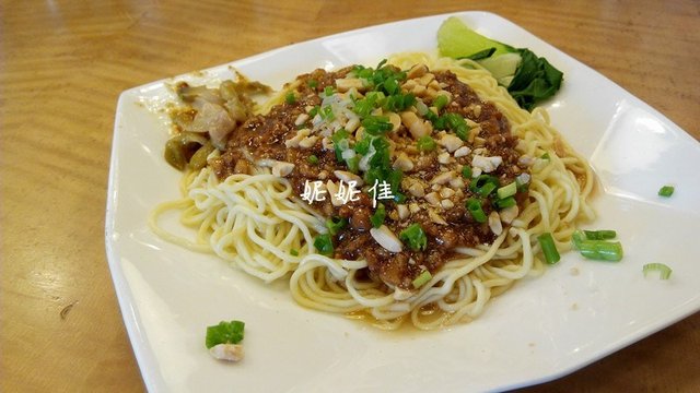 万州肉酱面
