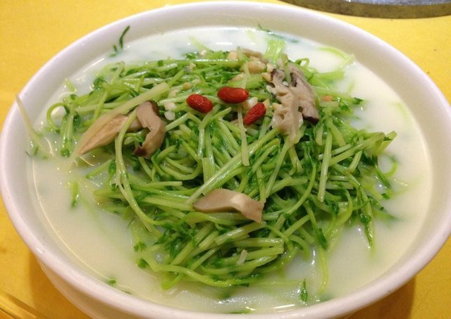上汤蒜苗