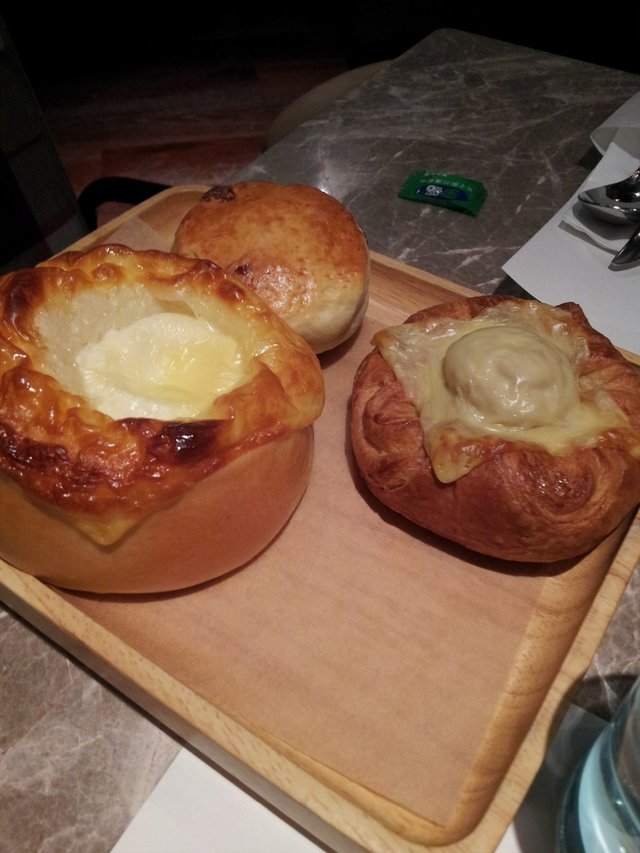 忌廉芝士包&吞拿鱼酥&提子松饼