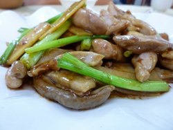 姜葱炒猪肚
