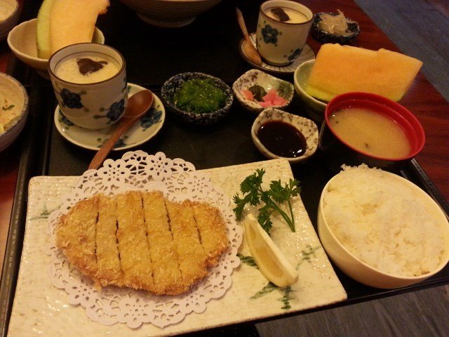 炸猪排定食