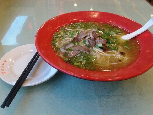 牛肉拉面